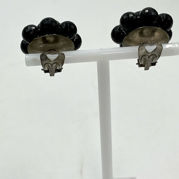 Vintage Black Glass Floral Silver Tone Clip On Earrings signed Germany on back - Picture 5 of 12